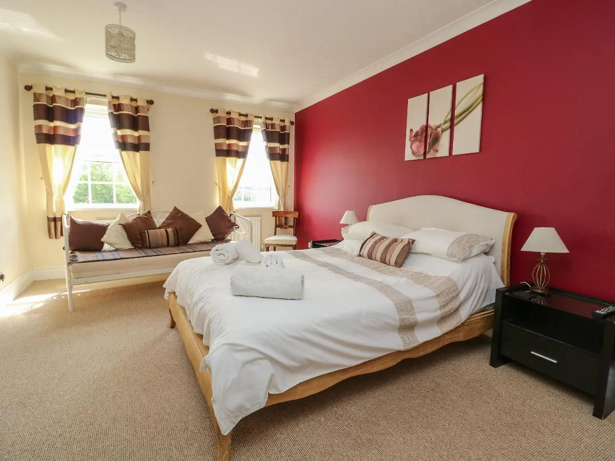 Holiday home Woodhill Villa Bentley